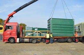 Wastewater-treatment-solution-loading-on-to-lorry_Thames-Water-Press-Release